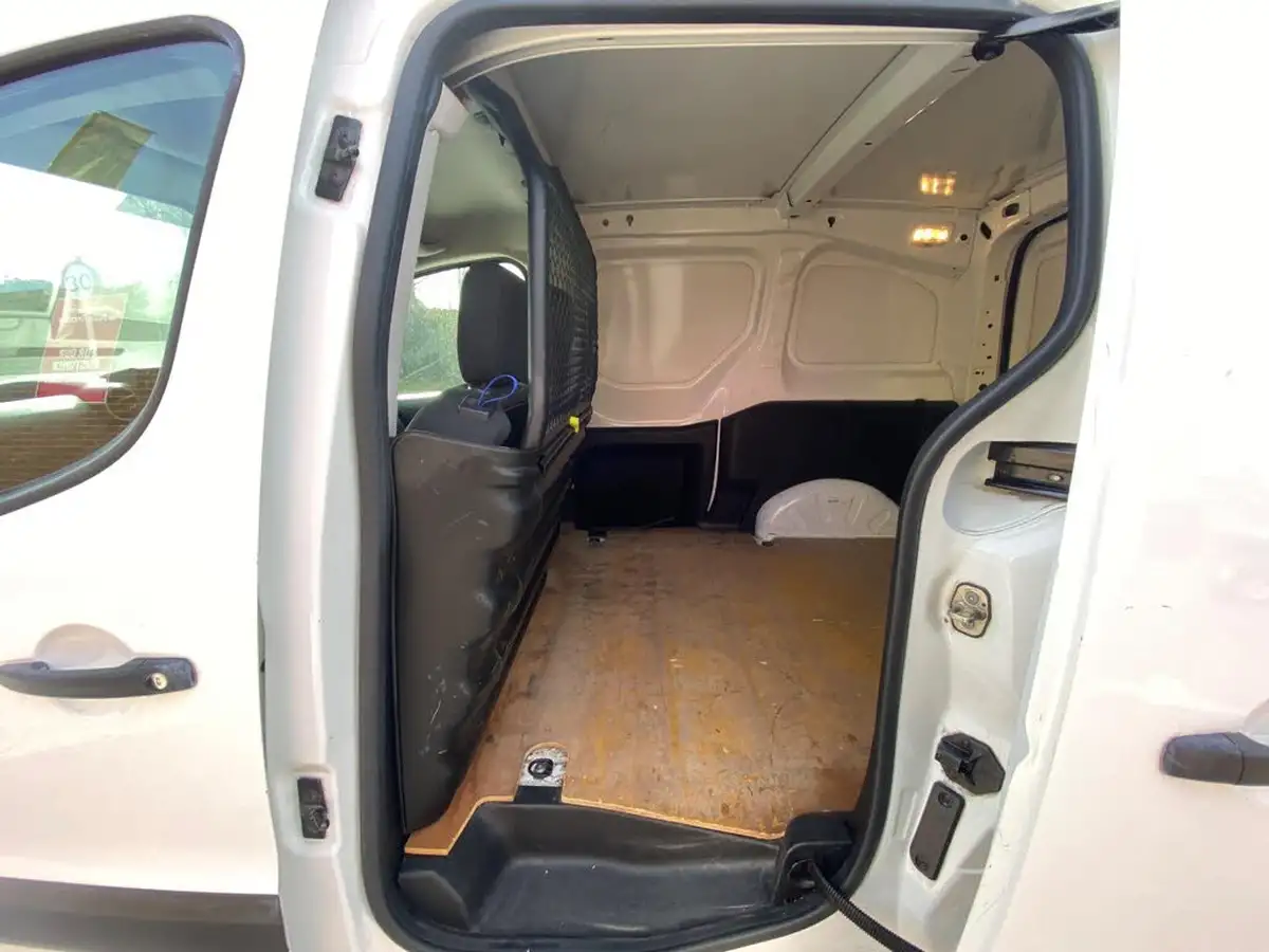 2018-citroen-berlingo-16td-l1-850-enterprise-special-edition-panel-big-39
