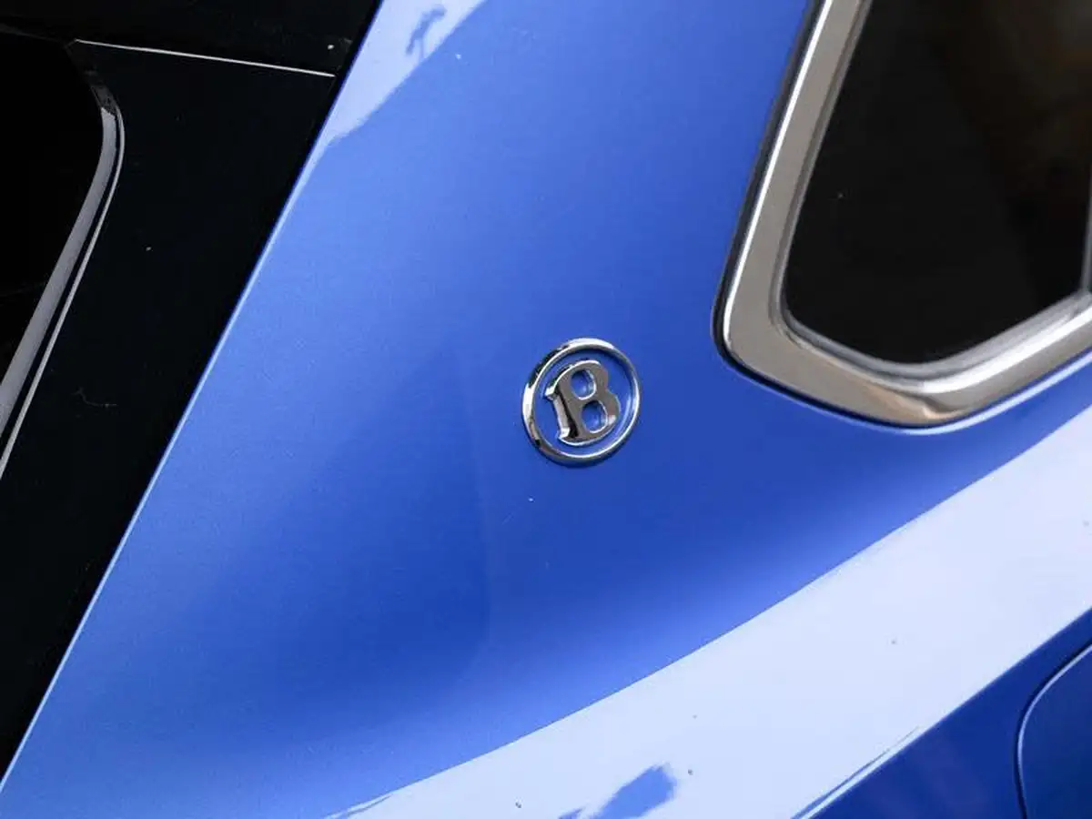 2024-bentley-bentayga-40-v8-extended-wheelbase-azure-big-59