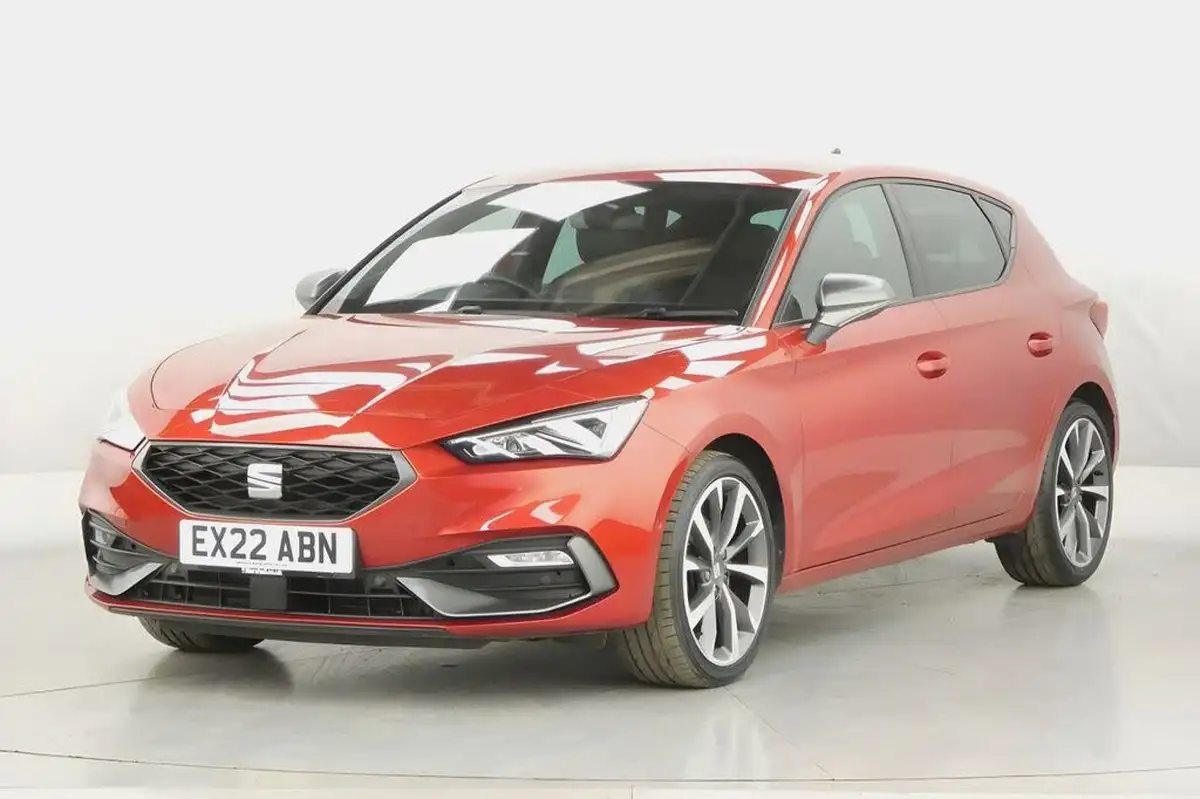2022-seat-leon-big-4