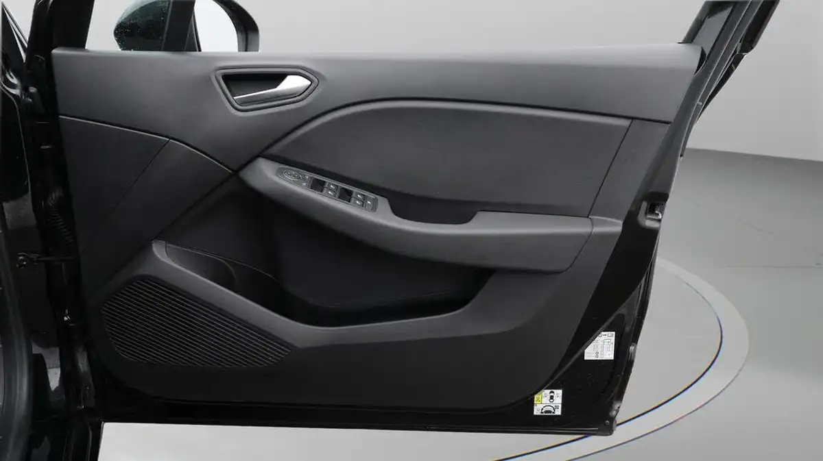 2023-renault-clio-10-tce-evolution-big-15