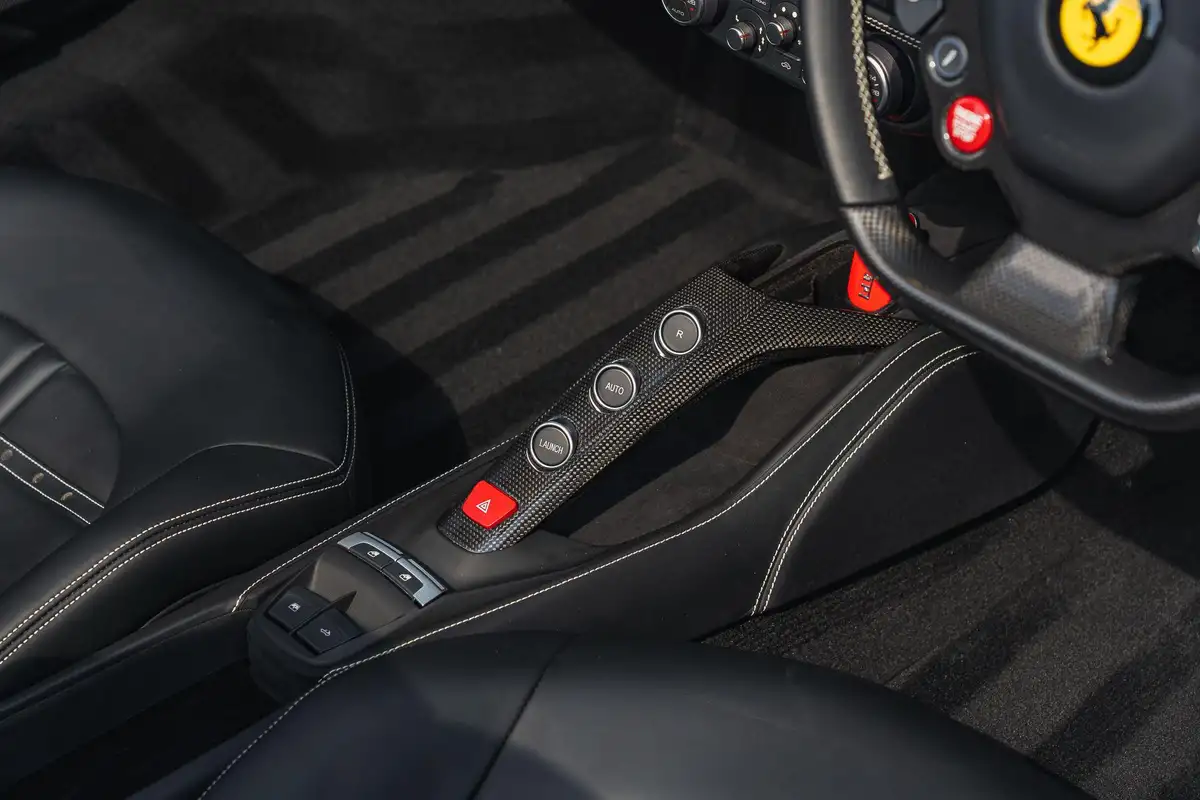 2017-ferrari-488-39-488-spider-big-37