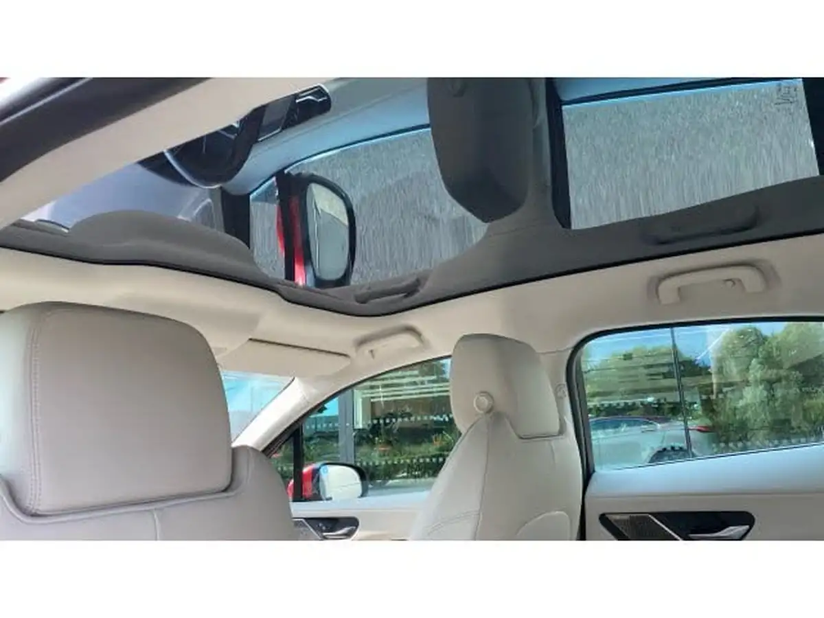 2019-jaguar-i-pace-ev400-se-big-31