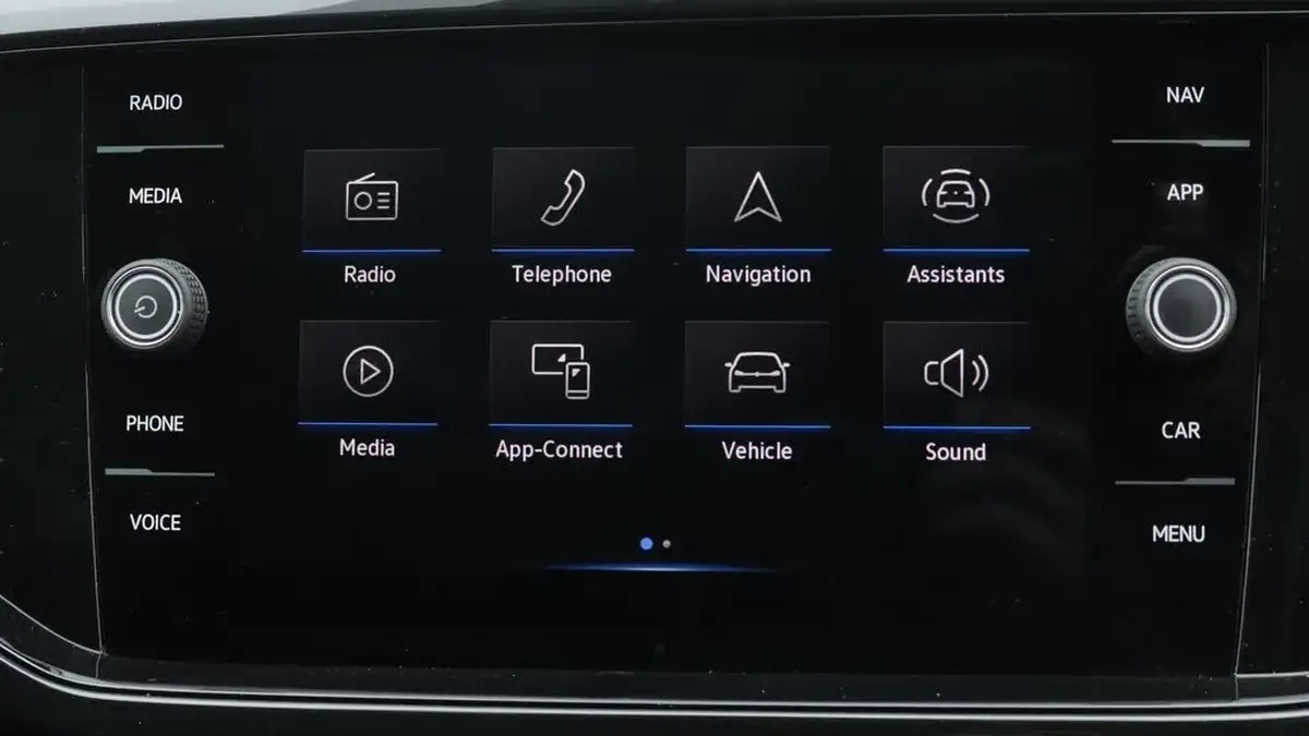 2022-volkswagen-t-cross-10-tsi-black-edition-110ps-big-11