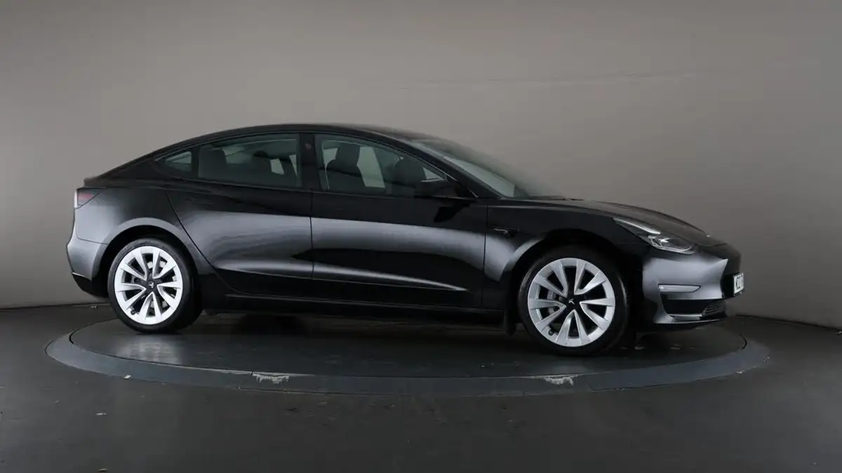 2021-tesla-model-3-e-long-range-4x4-big-56