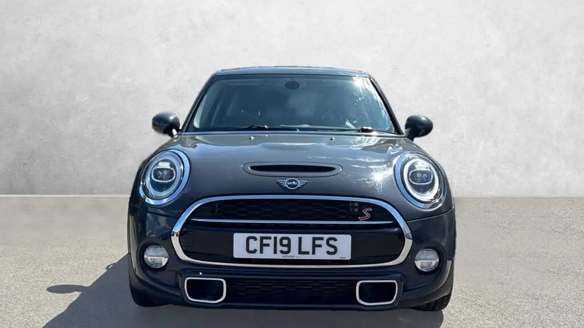 2019-mini-cooper-20-cooper-s-exclusive-189bhp-hatchback-5d-auto-big-1