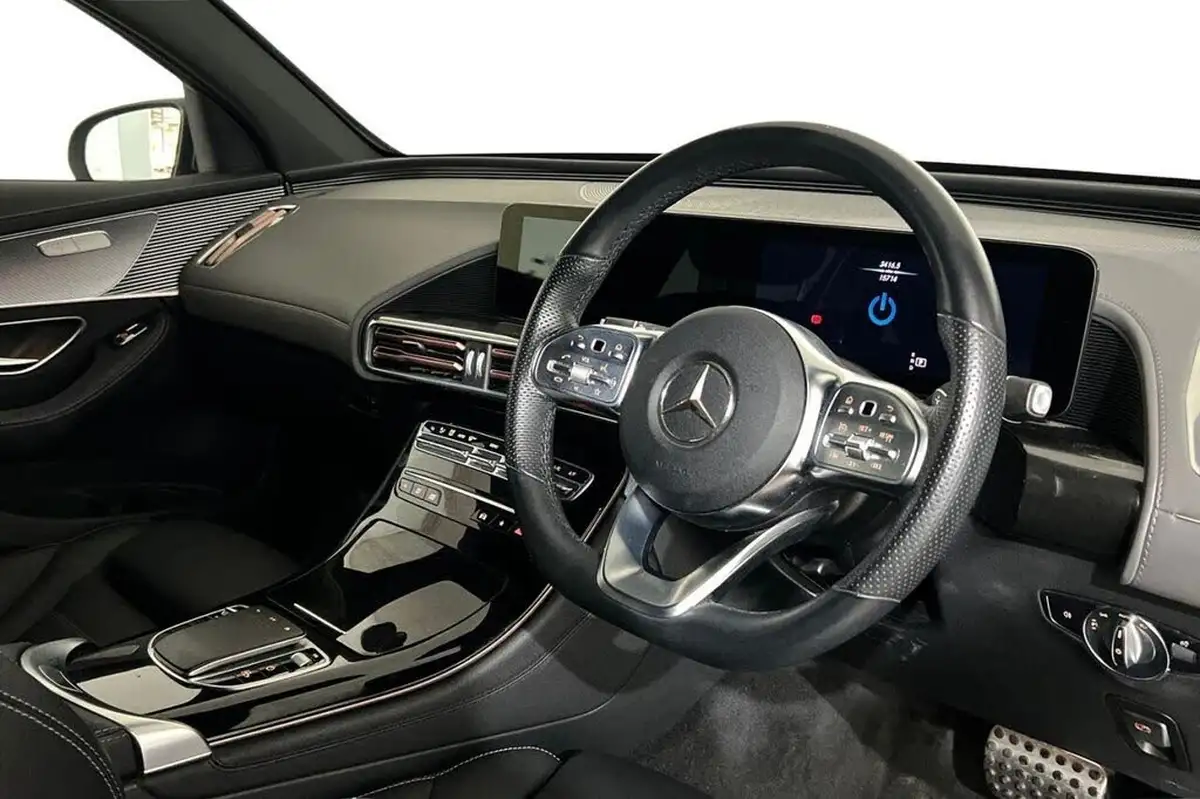 2020-mercedes-benz-eqc-e-eqc-400-amg-line-big-5