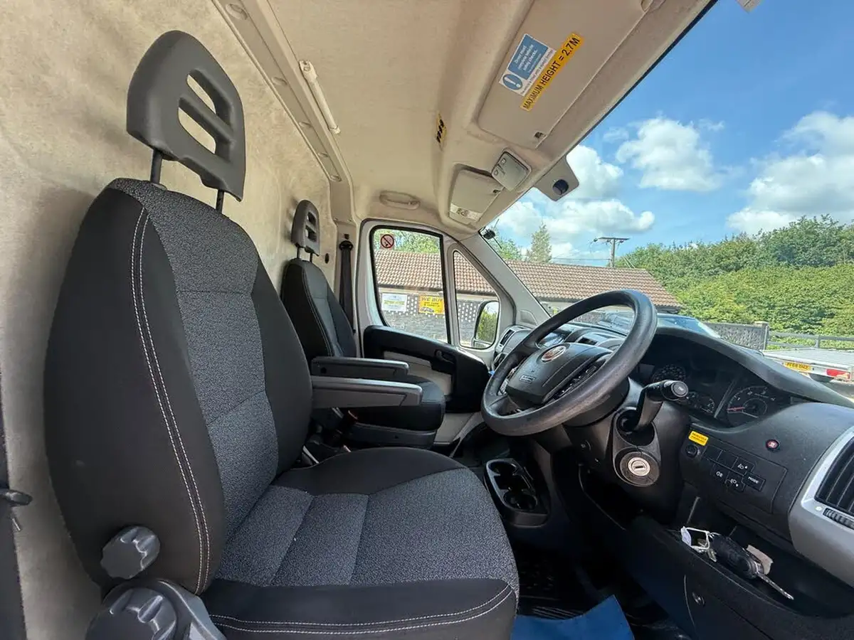 2017-fiat-ducato-20td-35-lh2-panel-big-11