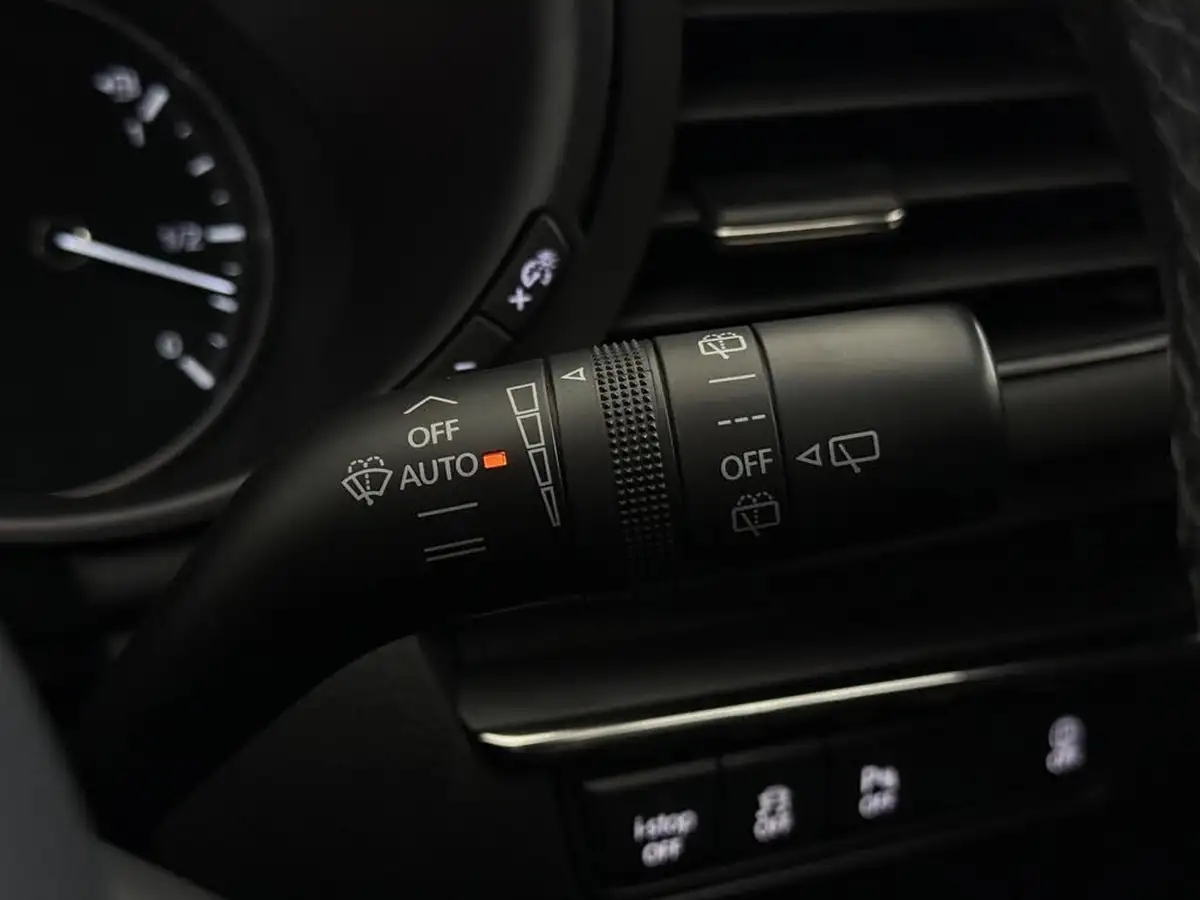 2021-mazda-mazda3-20-sport-lux-122ps-hatchback-5d-auto-big-25