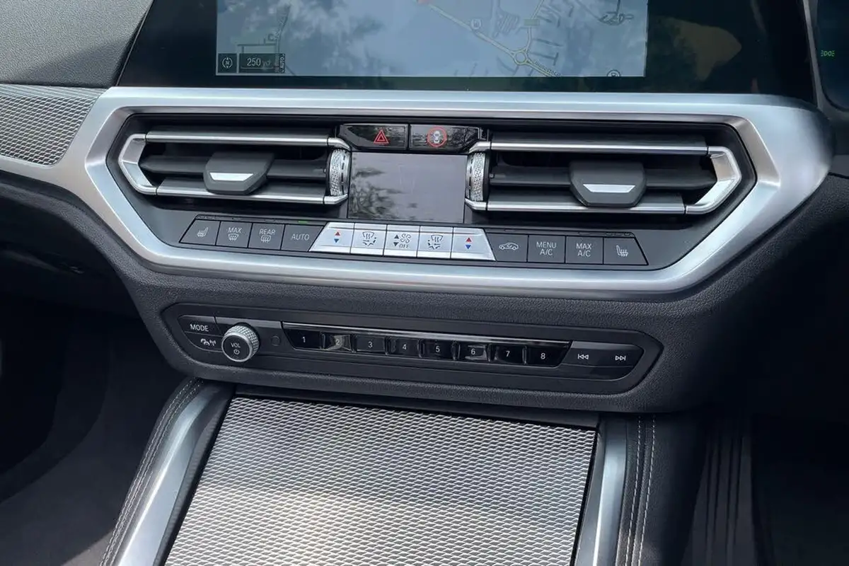 2021-bmw-4-series-20-420i-m-sport-convertible-2d-auto-big-39