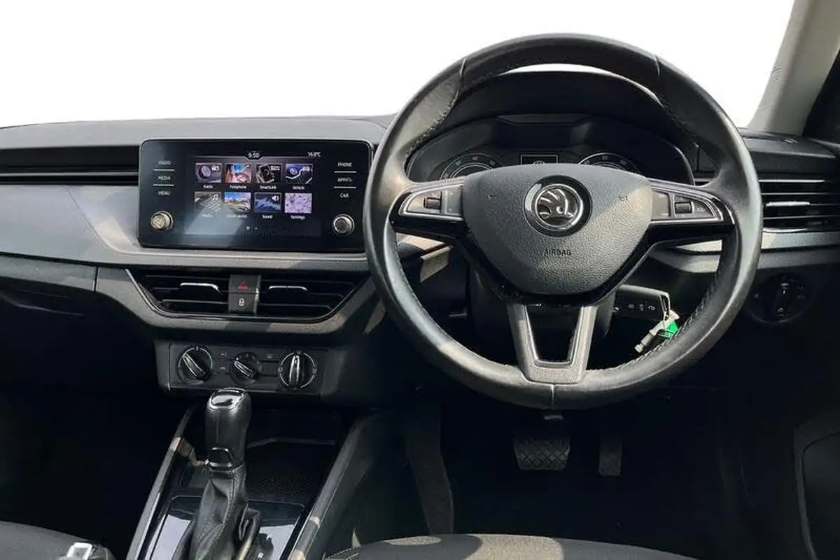 2020-skoda-kamiq-15-tsi-se-big-10