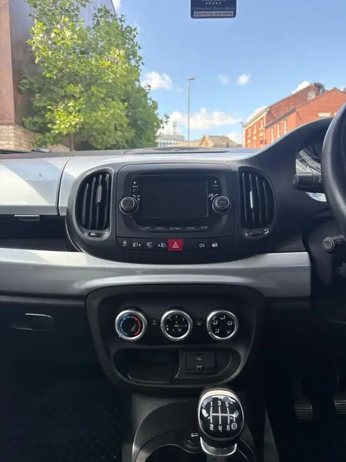 2014-fiat-500l-14-pop-star-95bhp-big-10