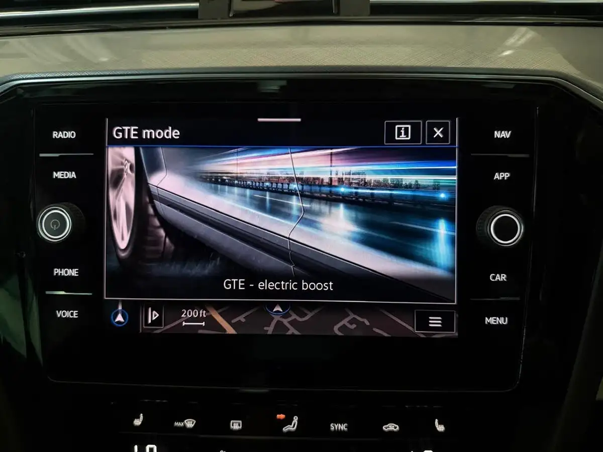 2021-volkswagen-passat-14-tsi-gte-saloon-4d-big-67