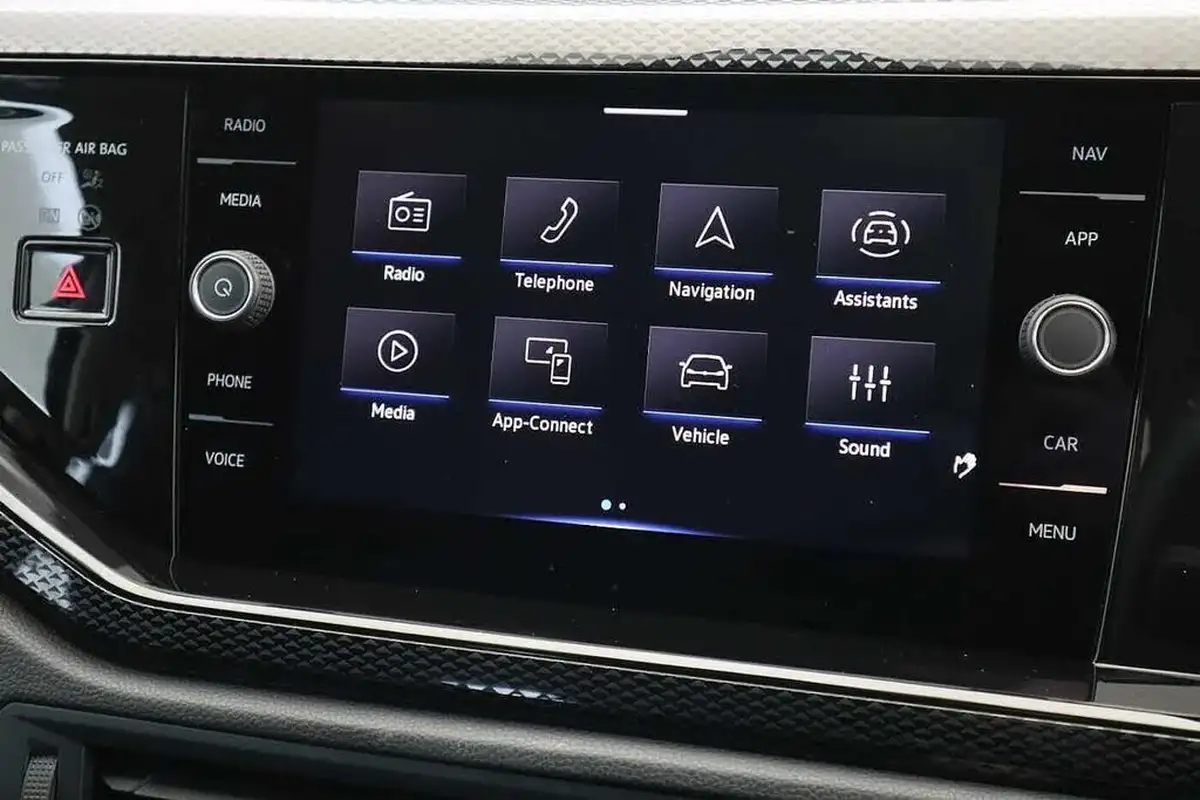 2024-volkswagen-polo-10-tsi-life-dsg-big-11