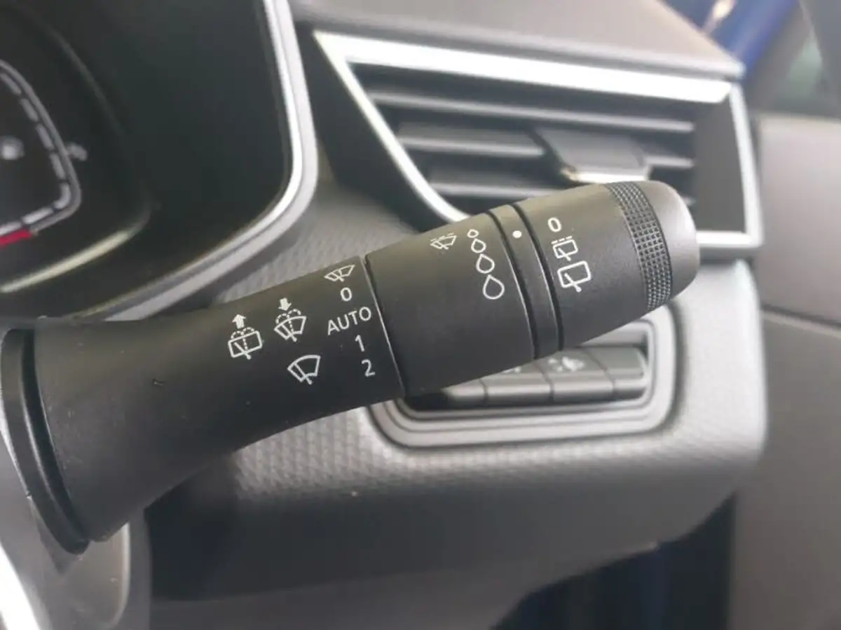 2023-renault-clio-10-tce-evolution-big-15