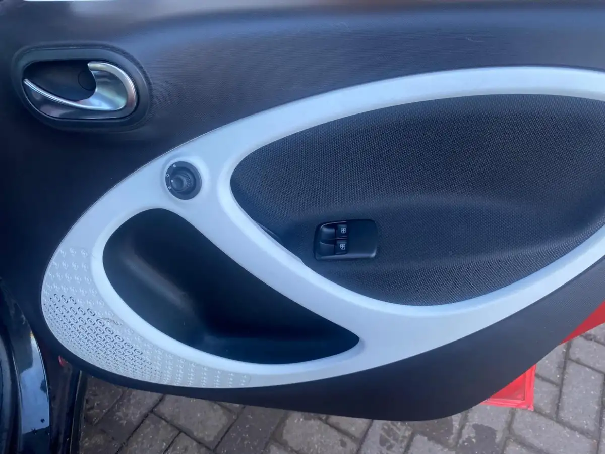 2015-smart-forfour-10-passion-ss-big-26
