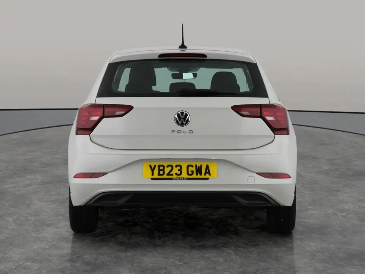 2023-volkswagen-polo-10-life-big-8