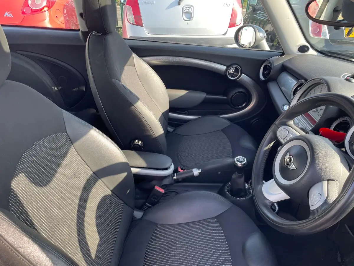 2008-mini-cooper-16-cooper-s-175bhp-hatchback-3d-big-12
