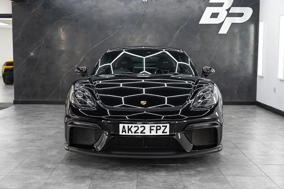 2022-porsche-cayman-718-40-cayman-gt4-big-26
