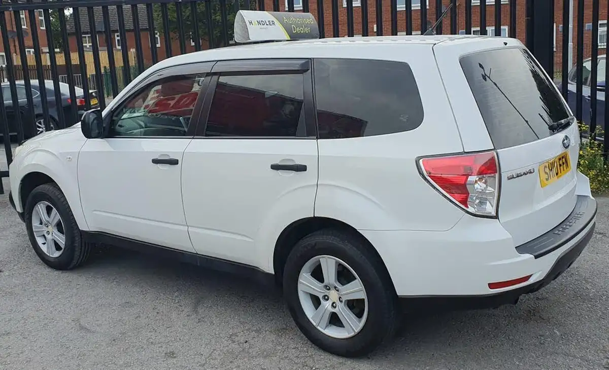 2010-subaru-forester-20td-suretrak-big-30