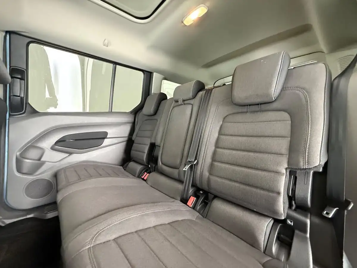 2019-ford-grand-tourneo-connect-15-titanium-ss-powershift-big-16