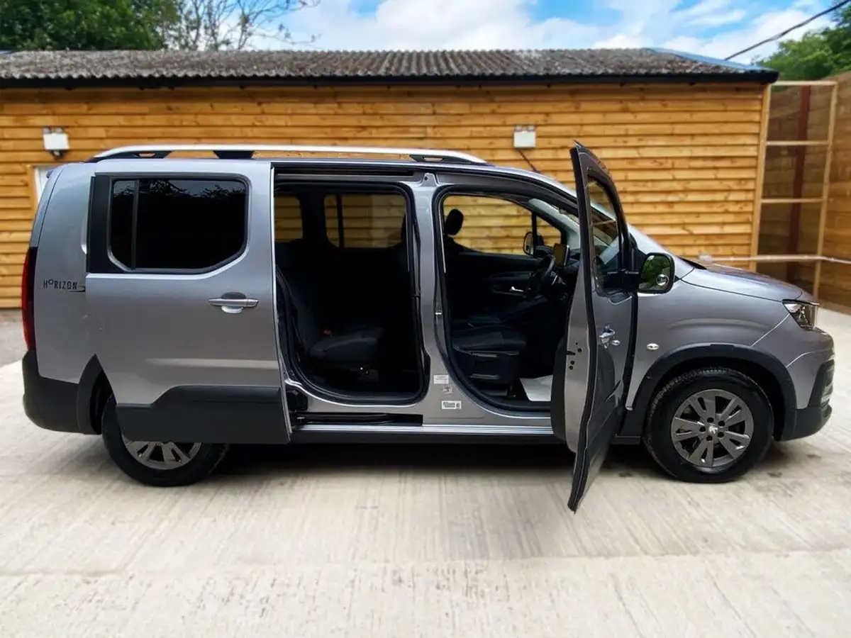 2022-peugeot-rifter-12-puretech-allure-130bhp-longss7-seats-eat8-big-8