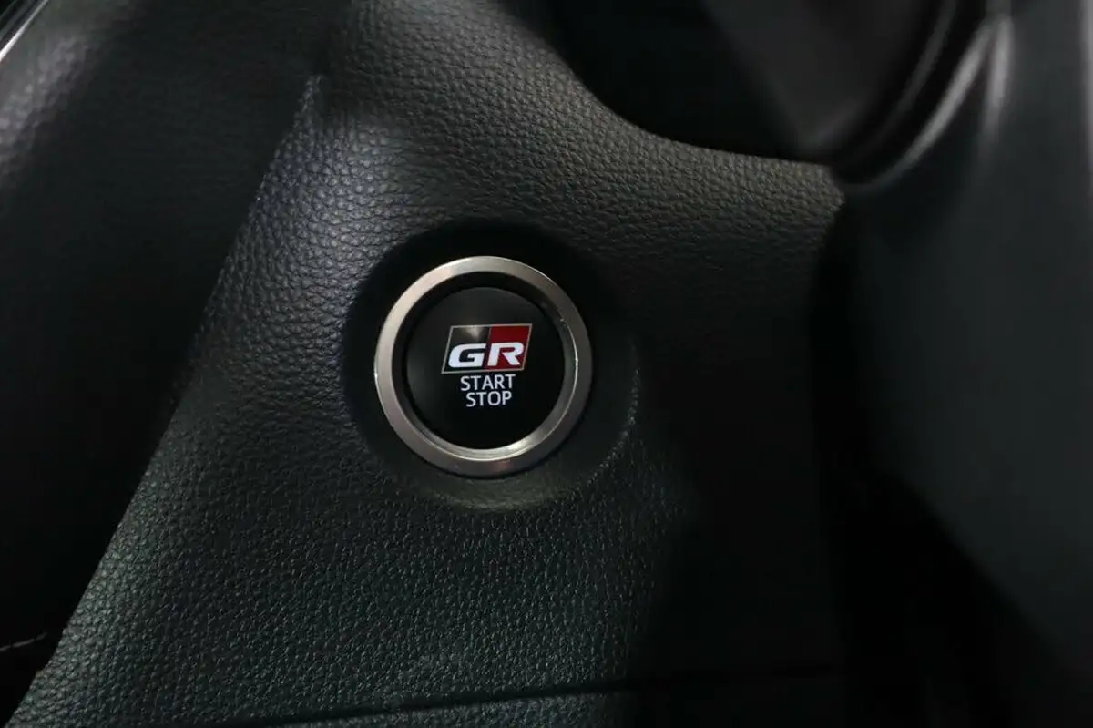 2023-toyota-corolla-18-vvt-i-gr-sport-138bhp-hatchback-big-20