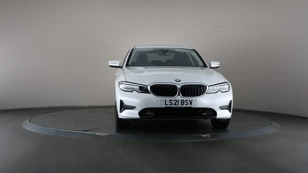 2021-bmw-3-series-20-330e-sport-pro-saloon-4d-big-50
