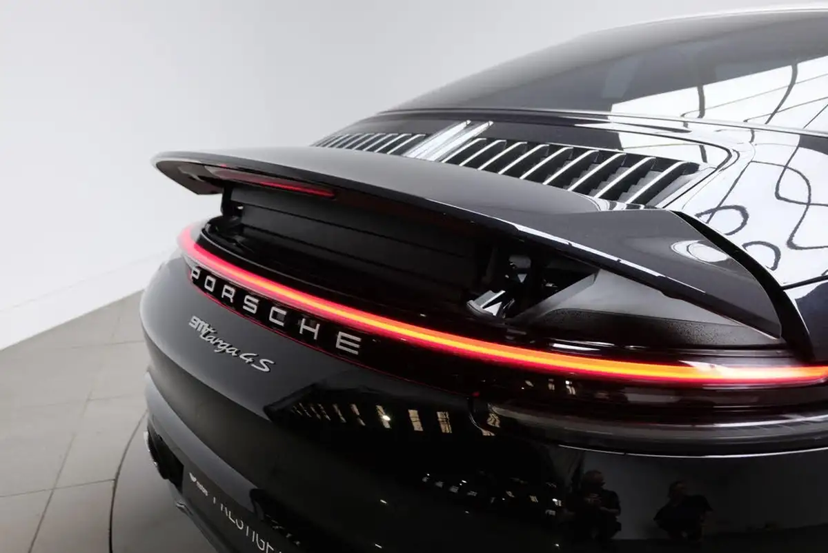 2023-porsche-911-30-targa-4s-pdk-big-54