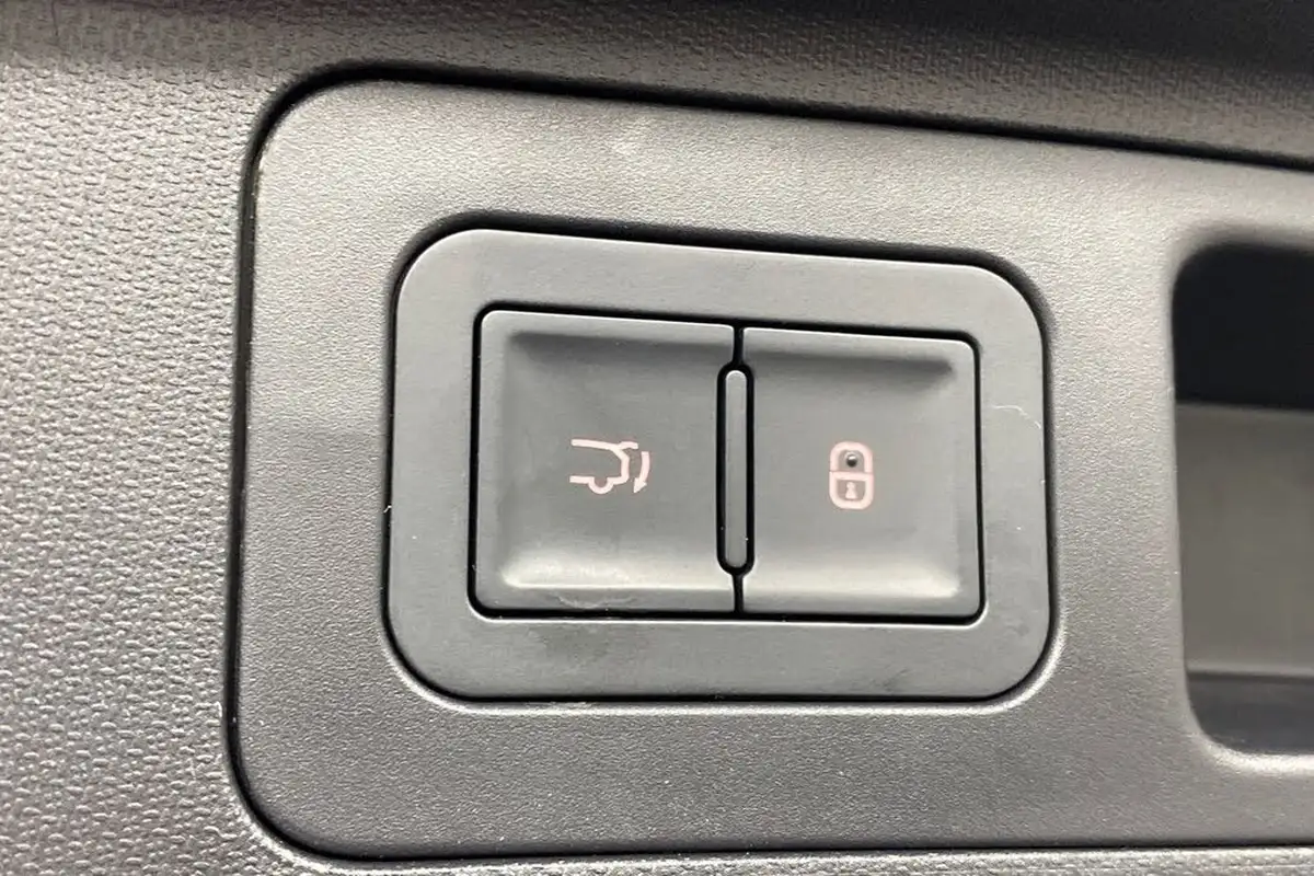 2024-byd-atto-3-e-design-big-15