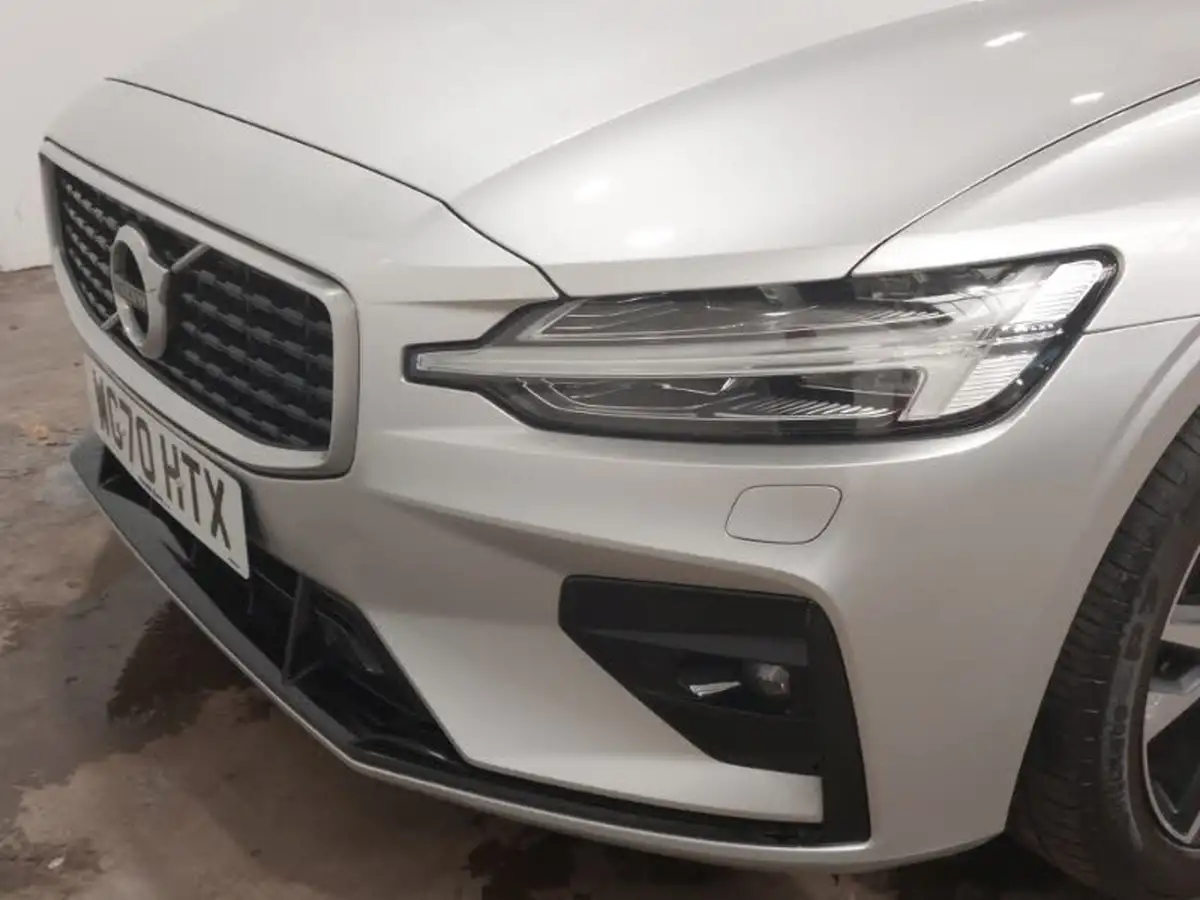2020-volvo-v60-20td-d3-r-design-plus-geartronic-big-11