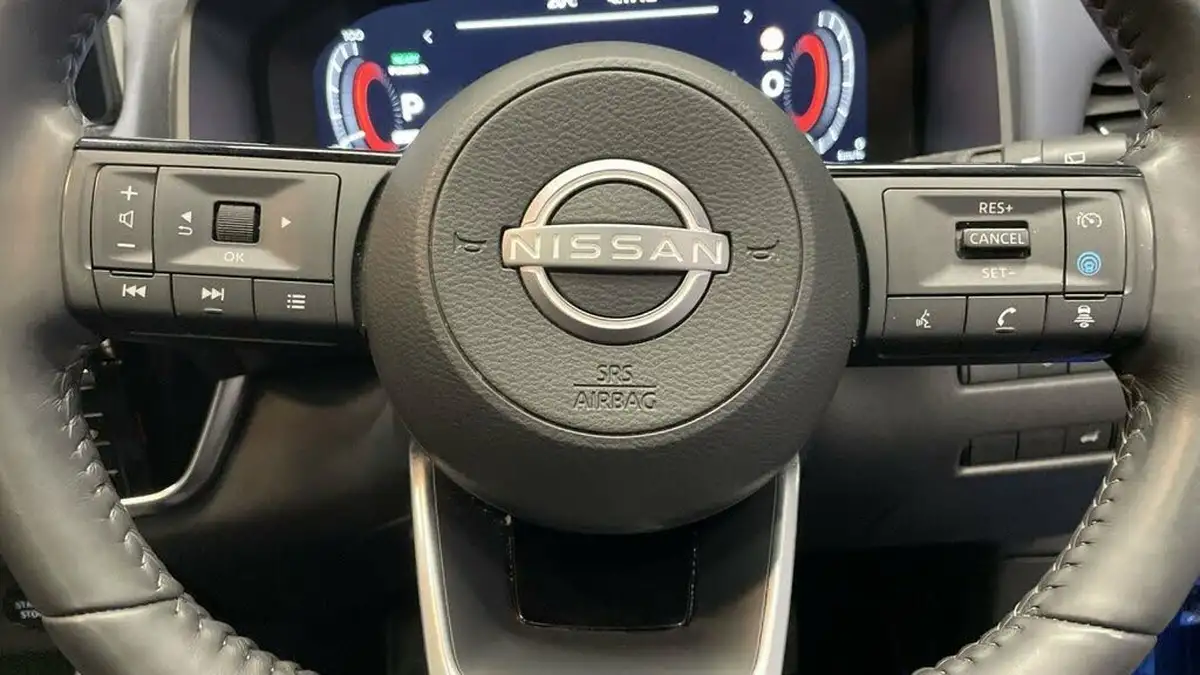 2023-nissan-qashqai-15-tekna-big-21