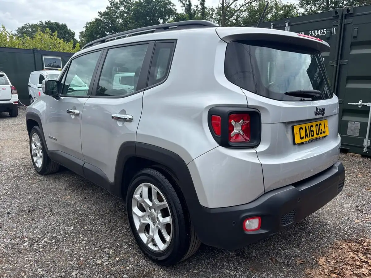 2016-jeep-renegade-16l-e-torq-longitude-big-6