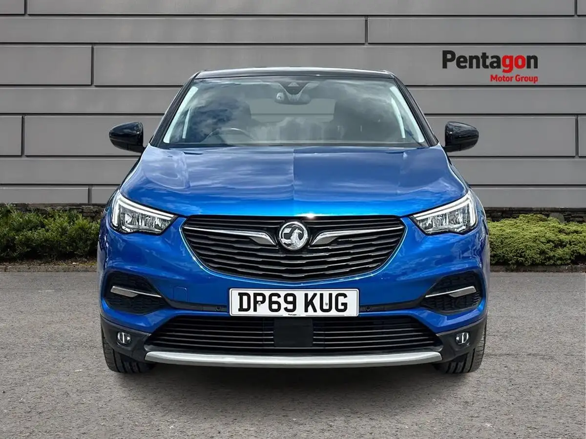 2020-vauxhall-grandland-x-12-sri-nav-big-14