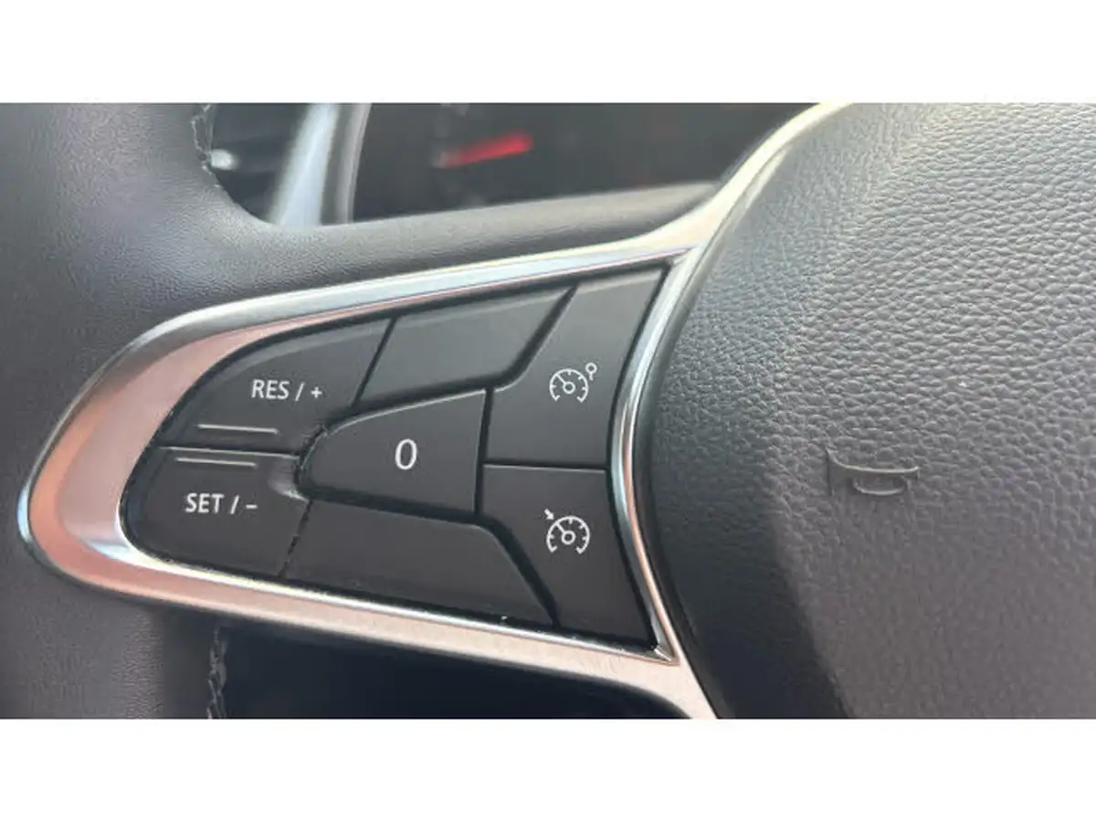 2021-renault-captur-10-tce-iconic-90ps-big-20