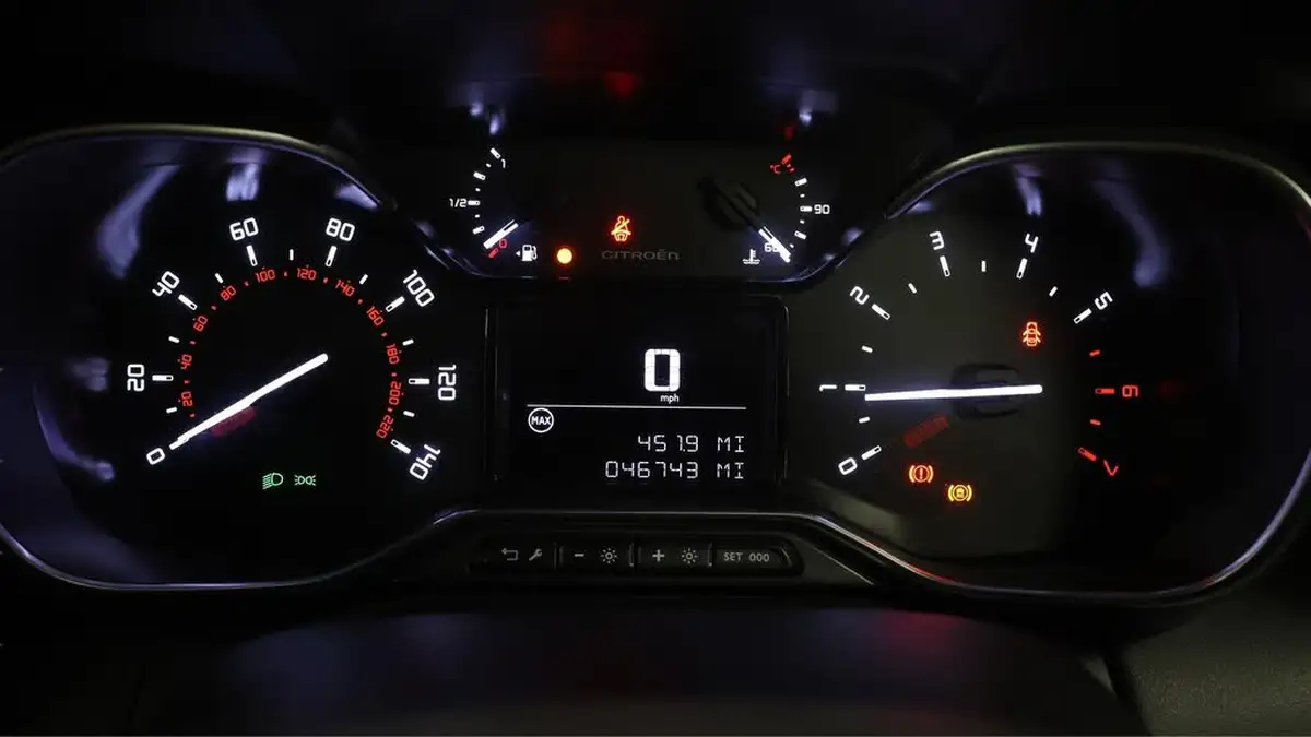 2022-citroen-c3-aircross-12-puretech-shine-plus-110ps-big-10