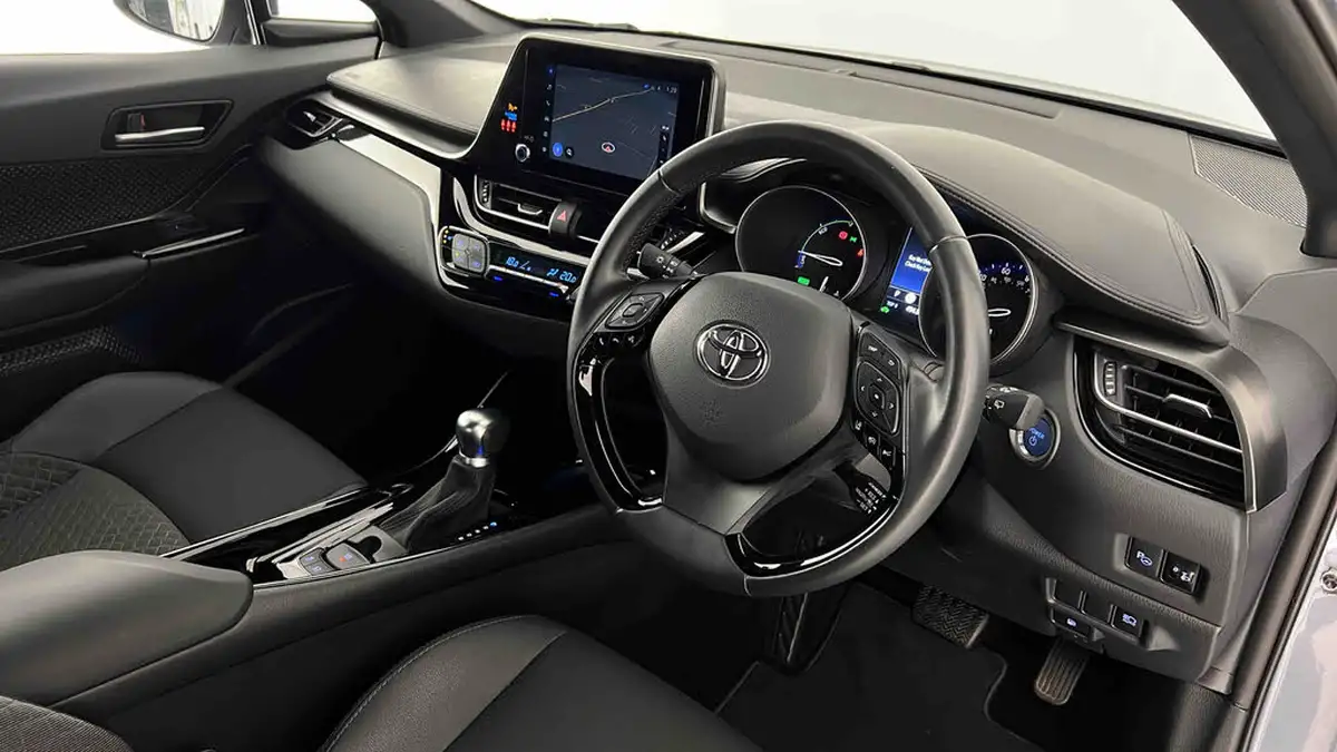 2022-toyota-c-hr-18-vvt-i-design-big-13