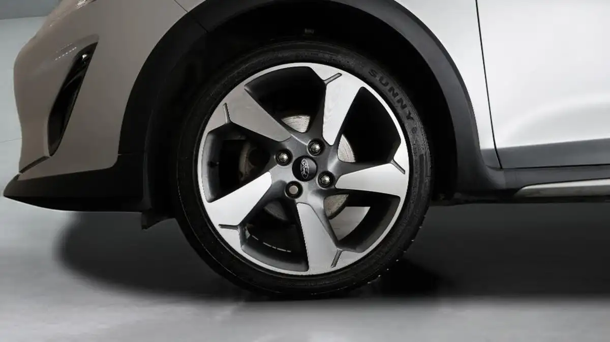 2020-ford-fiesta-big-18