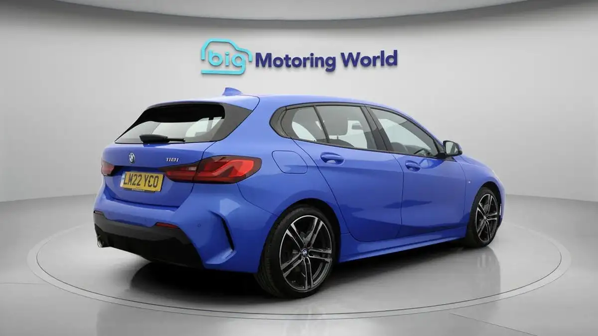 2022-bmw-1-series-15-118i-m-sport-lcp-dct-big-7
