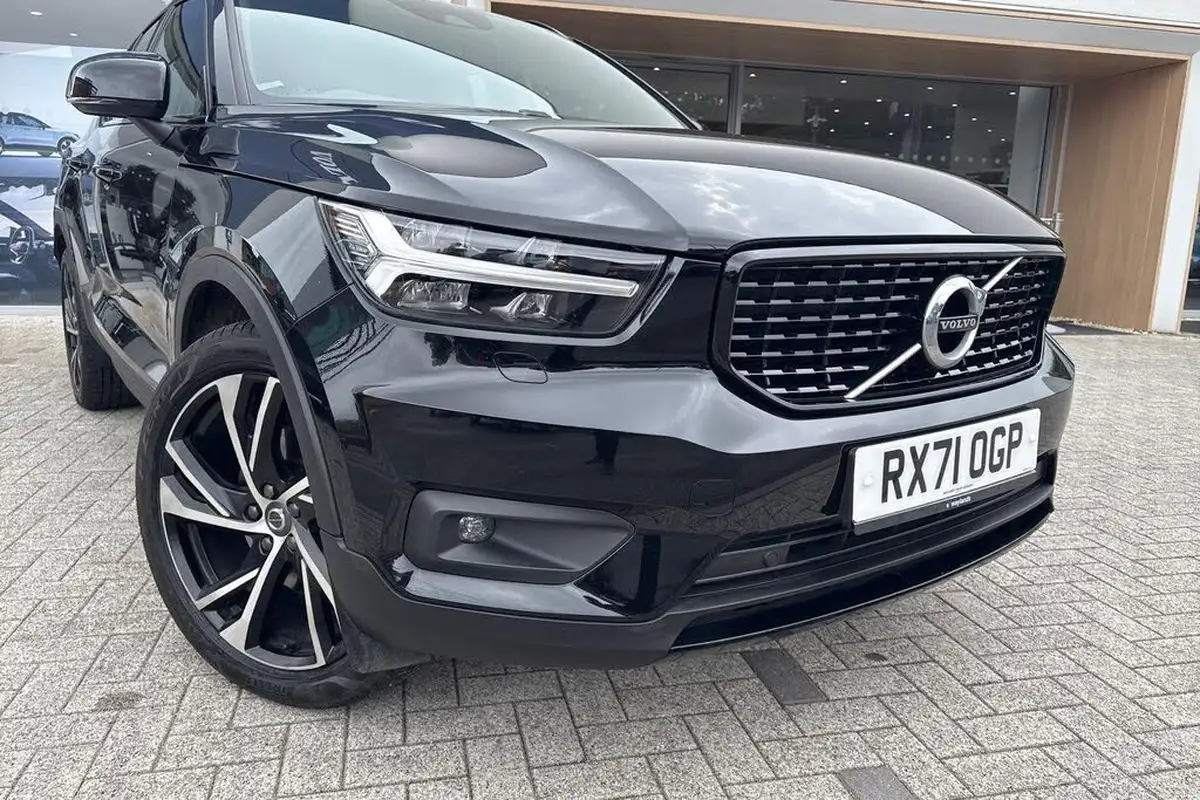2021-volvo-xc40-20-b4-r-design-pro-194bhp-awd-auto-big-5