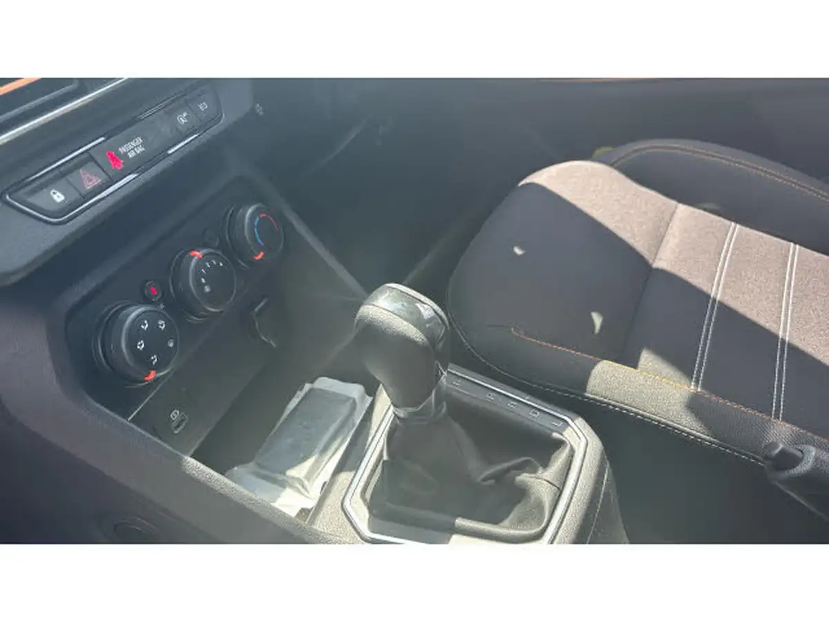2021-dacia-sandero-stepway-10-tce-comfort-90bhp-auto-big-12