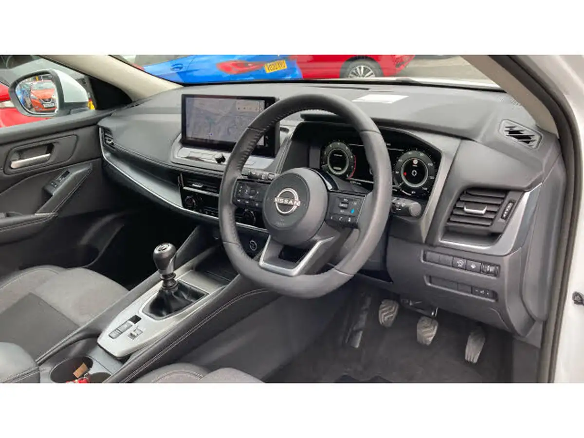 2024-nissan-qashqai-13-dig-t-n-connecta-140ps-mild-hybrid-big-10