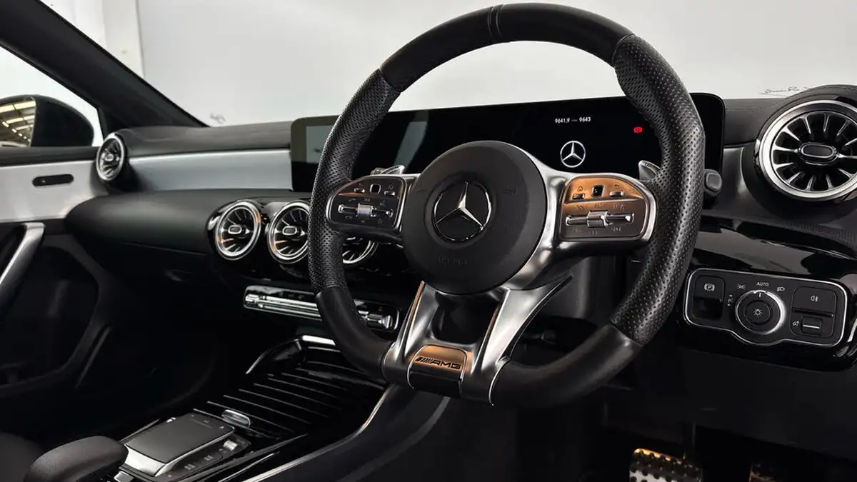 2022-mercedes-benz-a-class-20-a35-amg-executive-edition-hatchback-5d-big-8