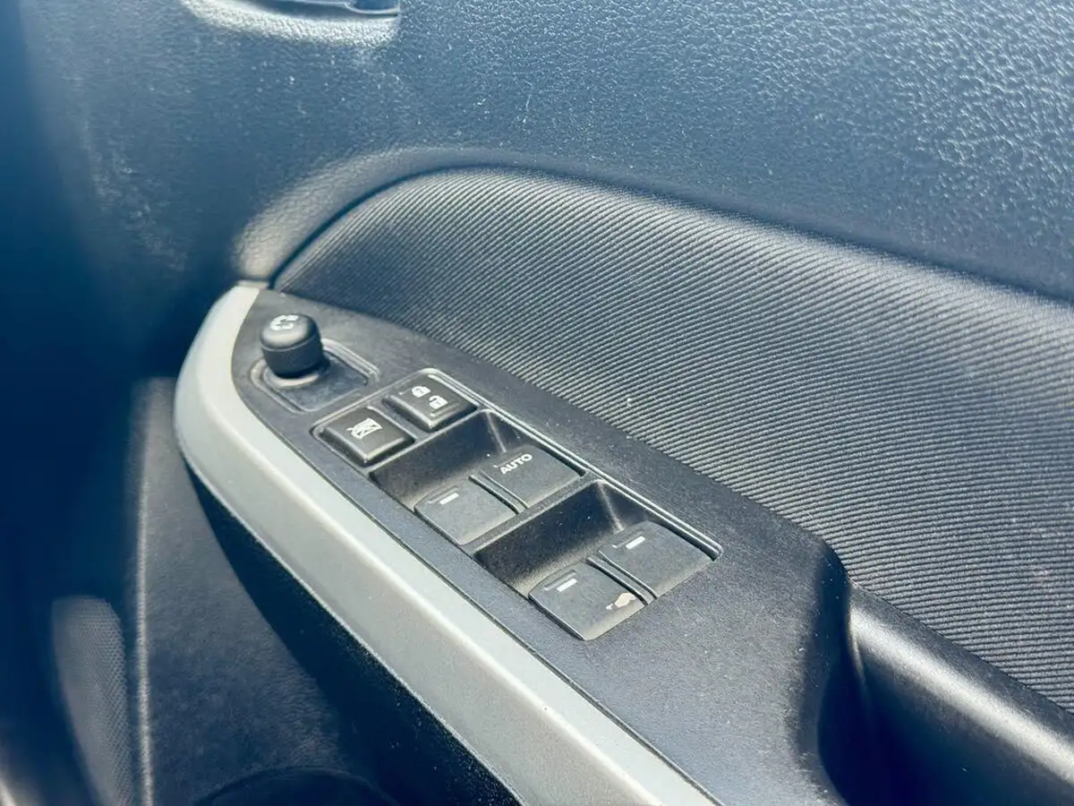 2018-suzuki-vitara-16-sz-t-big-36