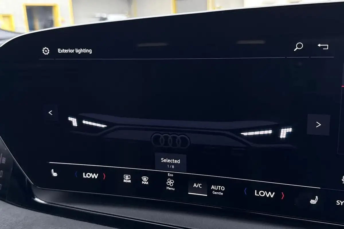 2025-audi-q6-e-tron-e-edition-1-326ps-performance-suv-auto-big-58