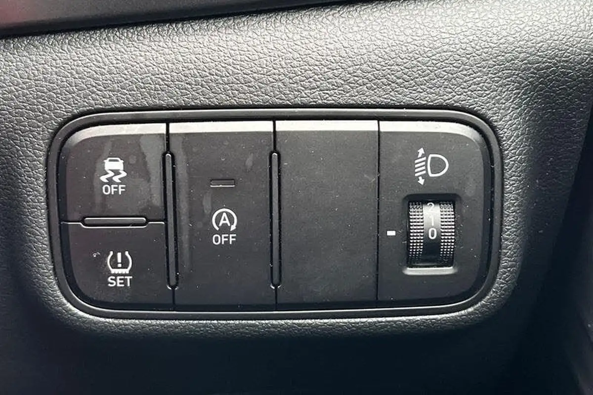 2021-hyundai-i20-10-t-gdi-se-connect-eclutch-imt-big-35