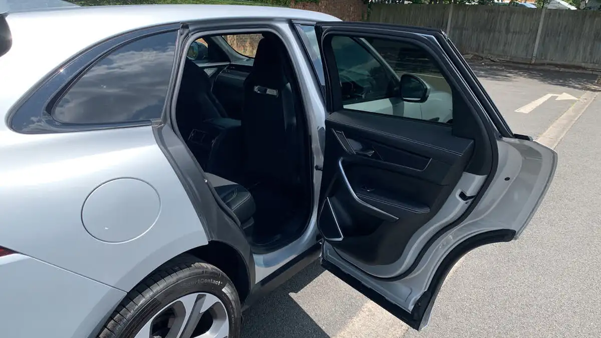 2021-jaguar-f-pace-20-d200-r-dynamic-hse-mhev-big-50