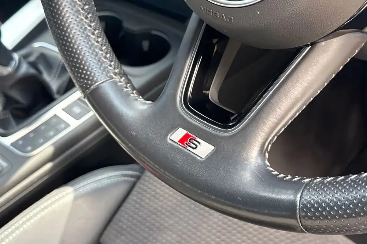 2019-audi-a4-avant-20-35-tfsi-s-line-big-46