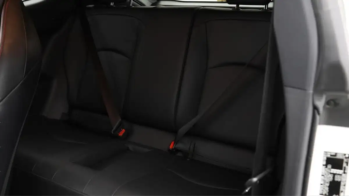 2021-toyota-yaris-16-gr-circuit-pack-big-24