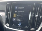 2019-volvo-v60-20td-d3-momentum-small-24