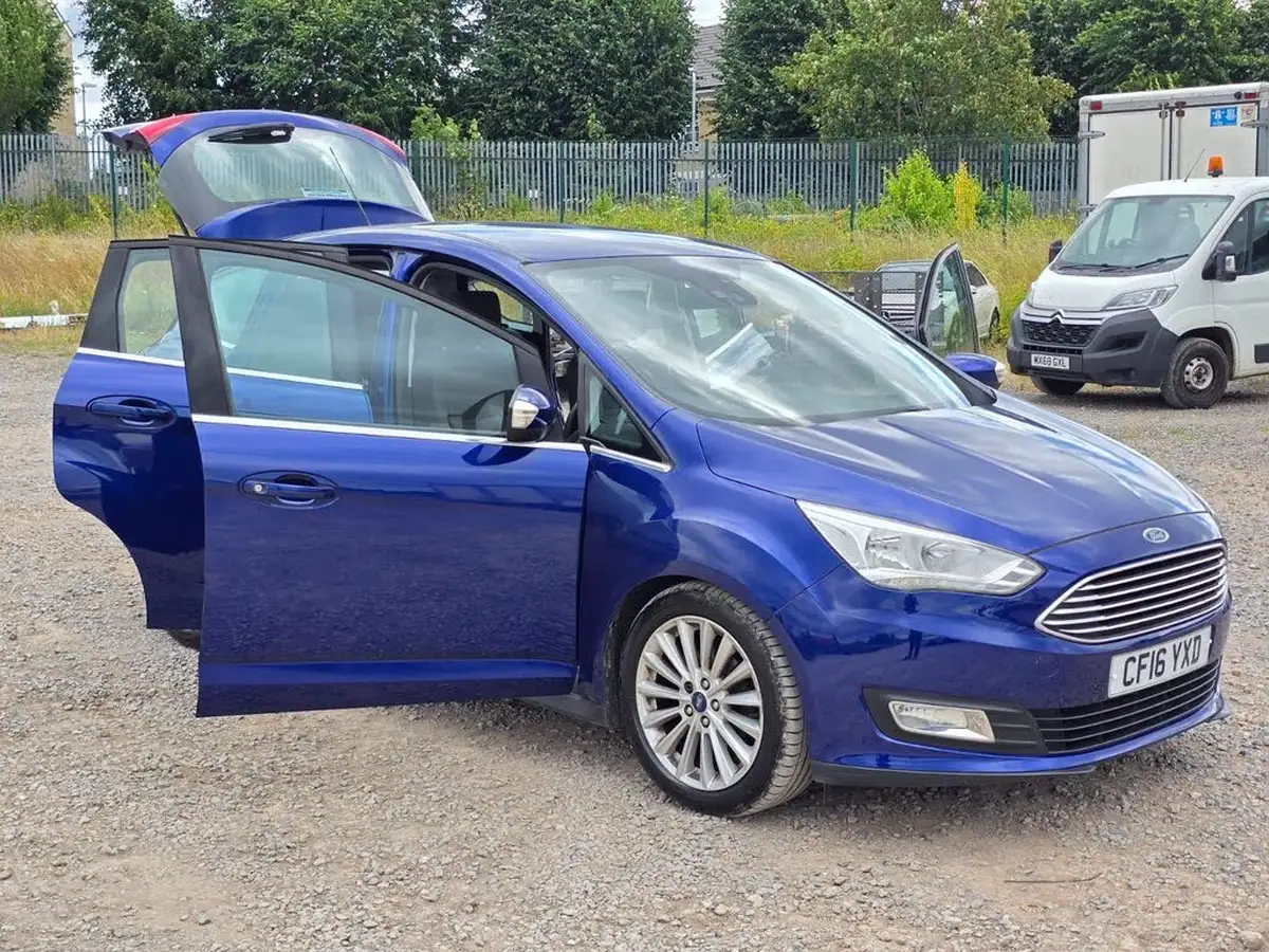2016-ford-c-max-15tdci-titanium-powershift-big-4